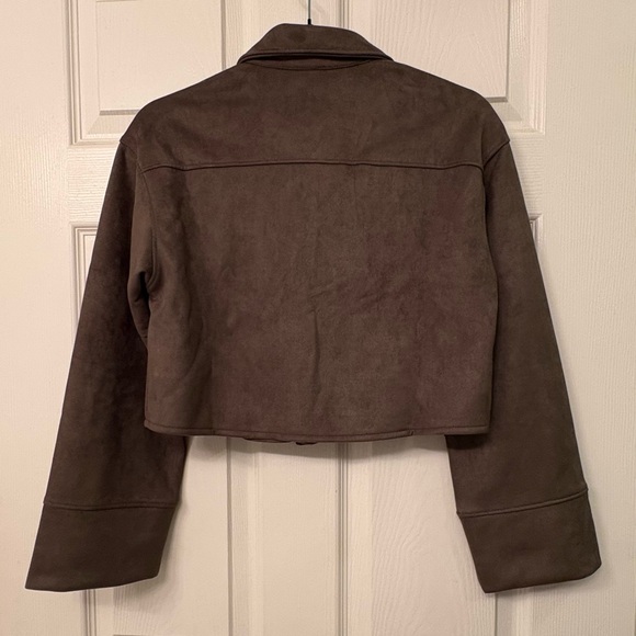 New With Tag H&M Olive Loose-Fit Cropped Shirt - Picture 8 of 8